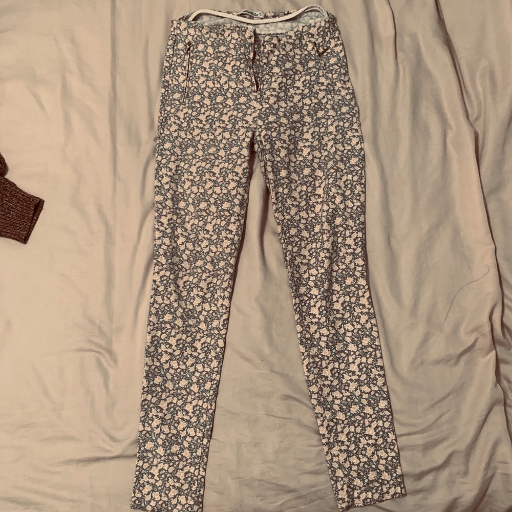 Pinkish pants